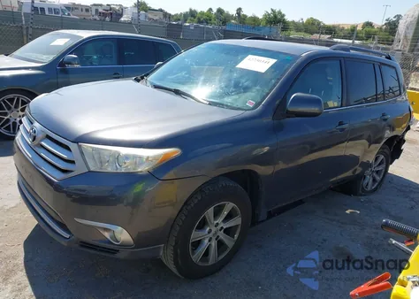 2011 Toyota Highlander Se V6 from USA, damaged, VIN 5TDBK3EH0BS066826